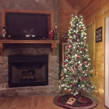 Majestic Springs Lodge Cabin McCookville エクステリア 写真
