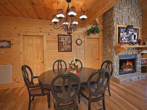 Majestic Springs Lodge Cabin McCookville エクステリア 写真